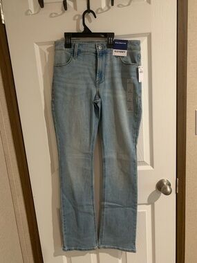 Old Navy Mid-Rise Wow Boot-Cut Jeans - Light Blue